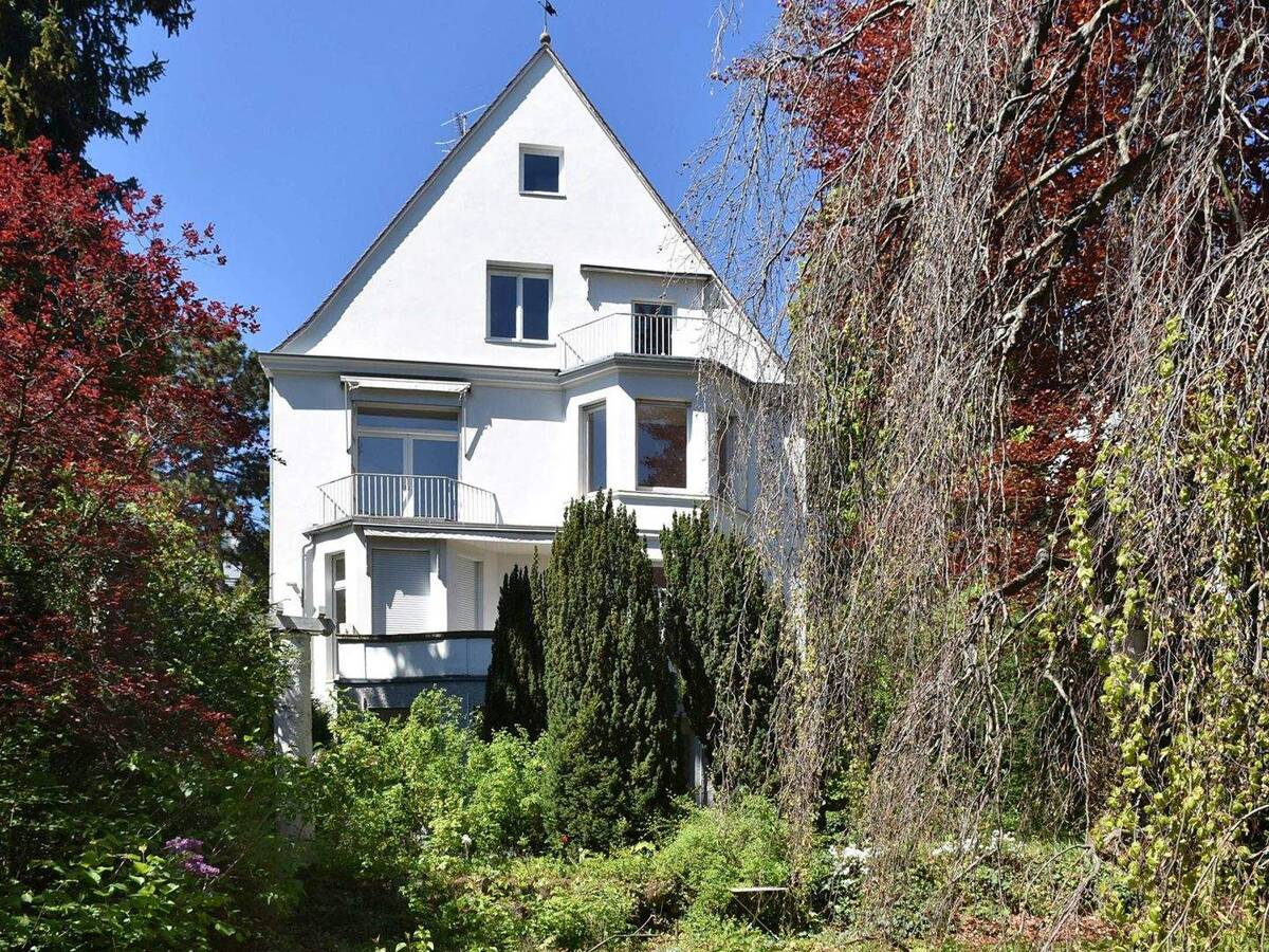 Repräsentatives Wohnanwesen! Beste Wohn- und Aussichtslage – 70192 Stuttgart – Bild 1 von 9
