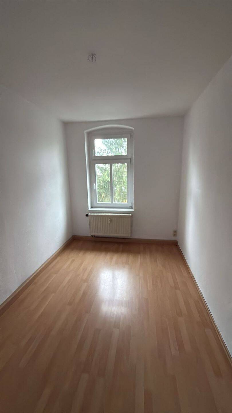 Großzügige 4-Zimmer mit Laminat und Wanne! – Chemnitz – Vorschaubild 5