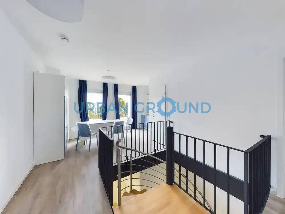 Möbliertes Privatzimmer mit Bad und Balkon in einer gemischten 6-Personen-Wohnung – Berlin – Vorschaubild 8