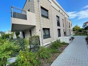 Modisches Wohnen mit Gartenidyll: Moderne 2,5-Zimmer-Erdgeschosswohnung in Mainz-Finthen
