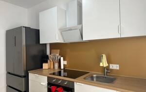 Möbliertes Zimmer, Auf Zeit & WG in Stuttgart ab 1 Monat flexibel mieten – 70329 Stuttgart – Vorschaubild 7