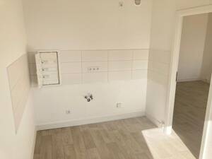 3 Zimmer in Neu-Olvenstedt...! – 39130 Magdeburg – Vorschaubild 5