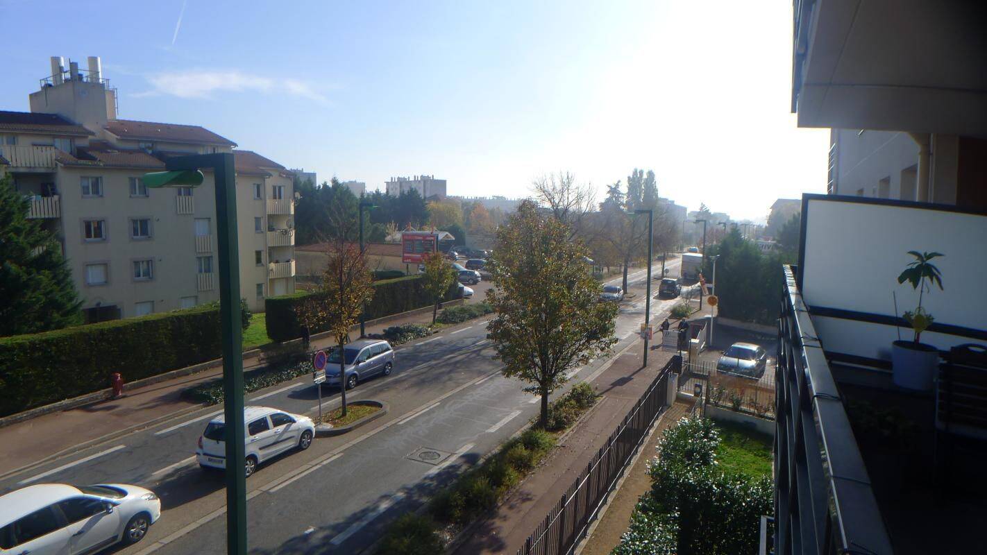 Appartement 3 pièces 62 m² · à Oullins-Pierre-Bénite · 62 m² · 862 €/mois