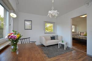 Modern möblierte Einliegerwohnung mit separatem Eingang in Bad Cannstatt – 70374 Stuttgart – Vorschaubild 5