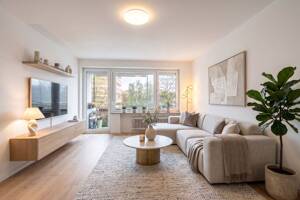 ROGERS: Helle Wohnung mit Balkon mit idealem Grundriss