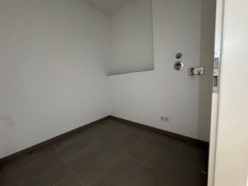 Neue Wohnung, neues Glück! Gut geschnittene 4-Zi.-Wohnung mit EBK, 2 Bädern und Terrasse – Leipzig – Vorschaubild 3