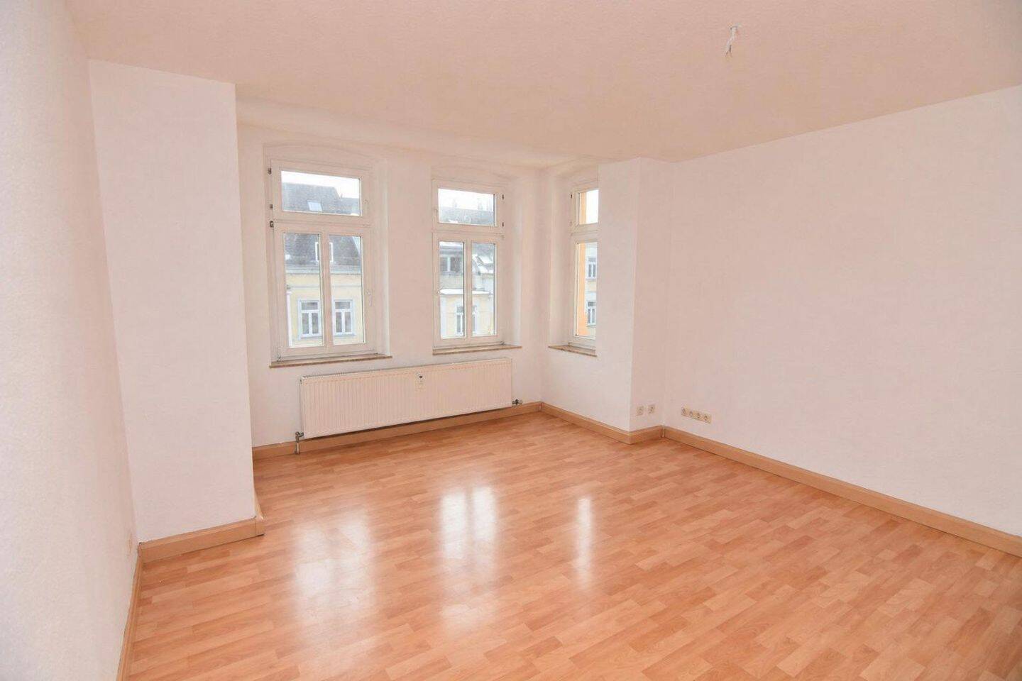 Gemütliche, helle 2-Raum-Wohnung mit Fernblick & modernem Bad auf dem schönen Kaßberg – Chemnitz – Vorschaubild 4