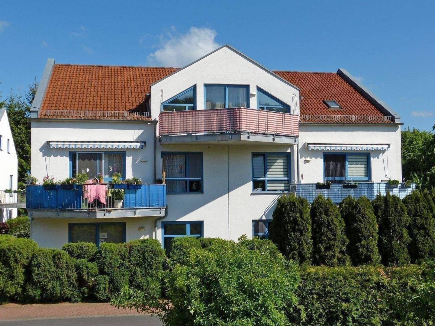 GUTE LAGE!!! Attraktive ETW mit Terrasse und Pkw- Stellplatz