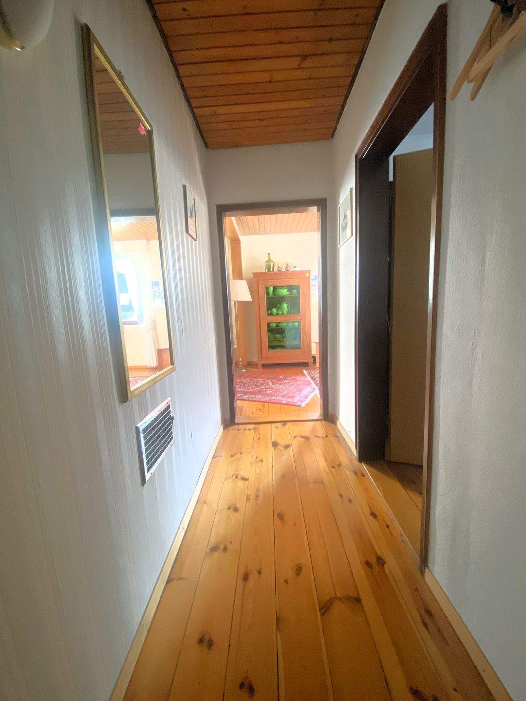 Im Herzen von ERSINGEN - älteres 1 bis 2 Familienhaus - ideal für Handwerker – Kämpfelbach – Vorschaubild 9