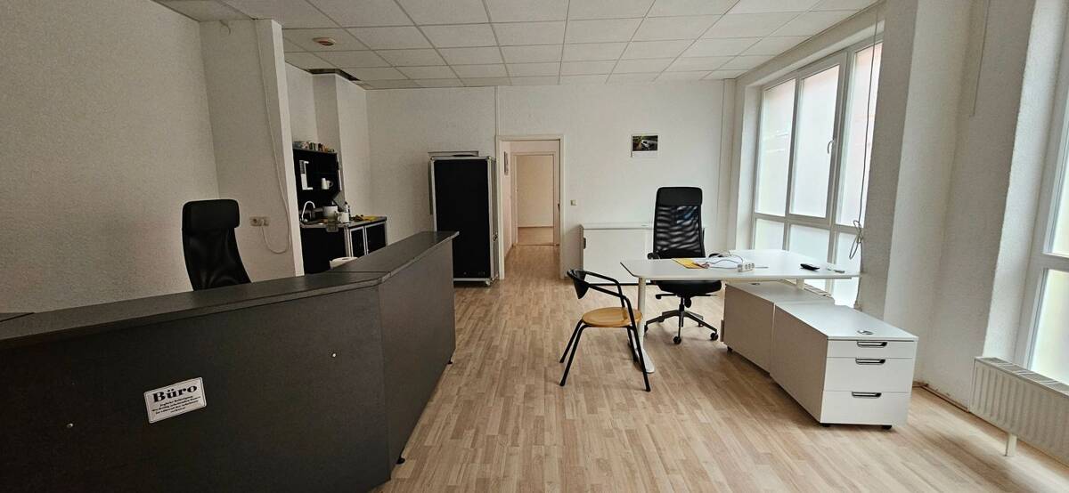 Helle Erdgeschosswohnung mit Office-Charme – Hans-Sailer-Straße 2, 99089 Erfurt – Bild 1 von 9