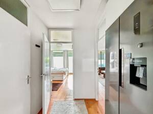 Bogenhausen nahe Arabellapark: Gepflegte 2-Zimmer-Wohnung mit zwei Westloggien und Grünblick! – 81925 München – Vorschaubild 8