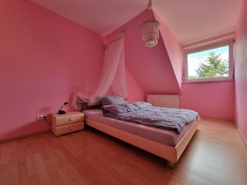 Oben Wohnen ... Charmante Dachgeschoss- Wohnung mit sonniger Loggia ... – Nürnberg – Vorschaubild 8