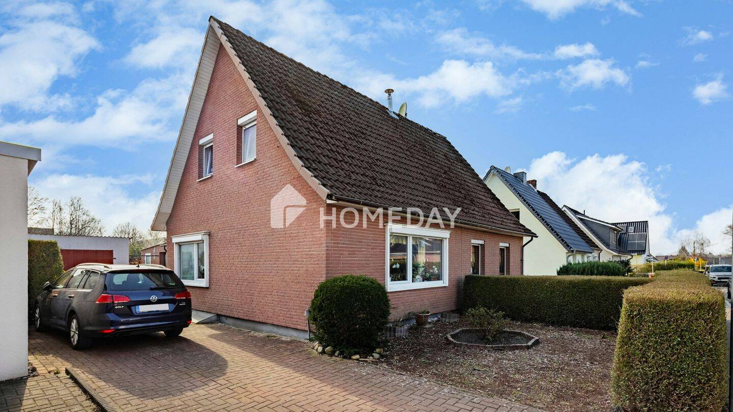 Gemütliche Doppelhaushälfte mit Potenzial - Ihr neues Zuhause wartet! | Bremerhaven Surheide