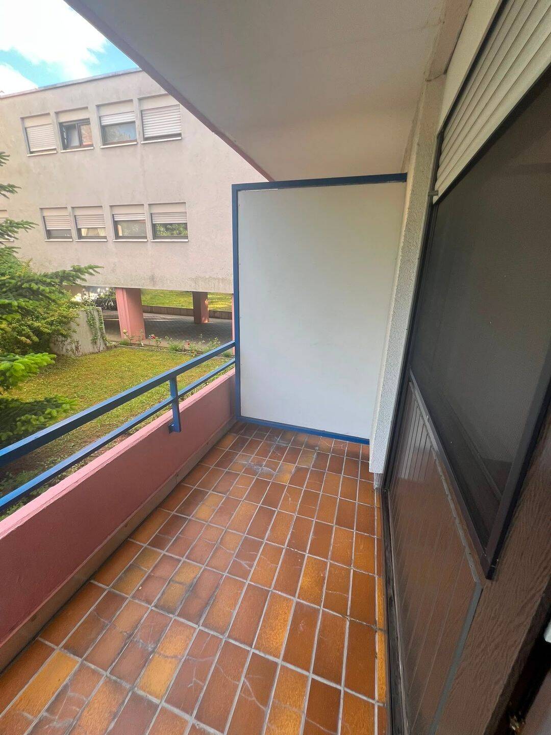 Erstbezug nach Sanierung | Moderne 2-Zimmer-Wohnung mit 2 Balkonen, EBK & Stellplatz in Pforzheim – Pforzheim – Vorschaubild 8