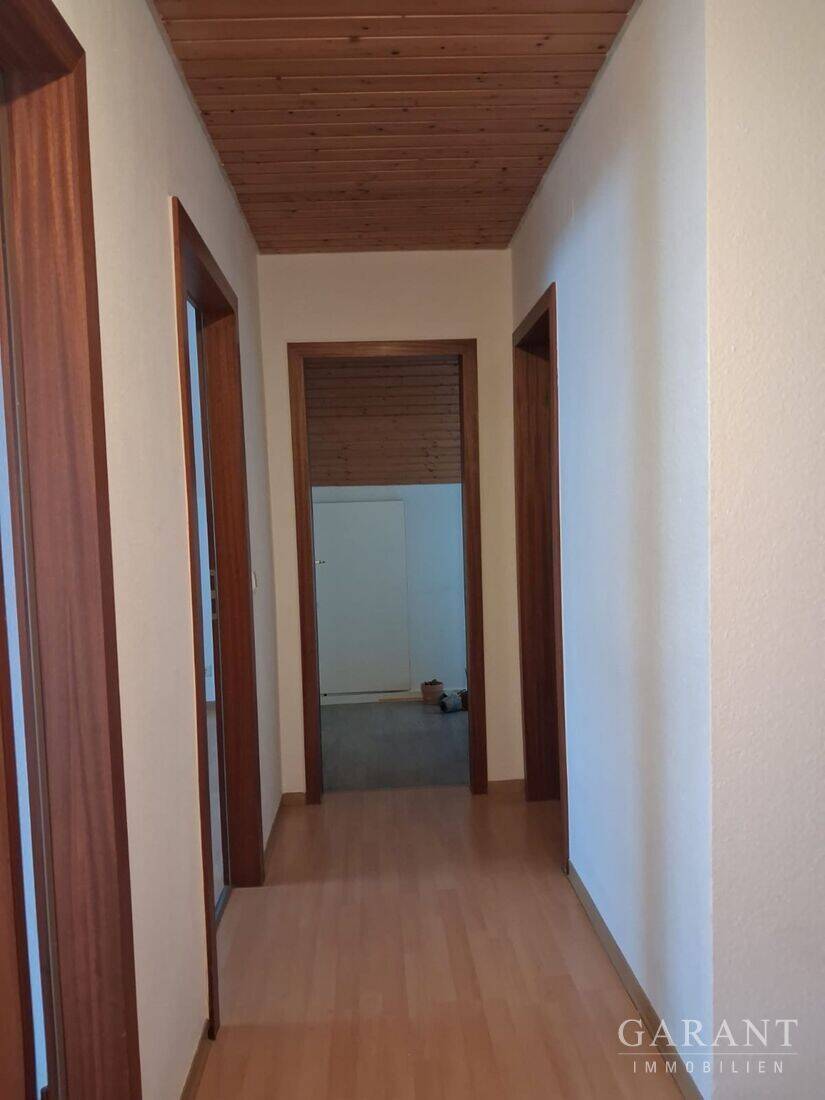 Wohnen über den Dächern von Pforzheim - 2-Zimmer-Wohnung mit puristischem Wohnkonzept und Weitblick – Pforzheim – Vorschaubild 3