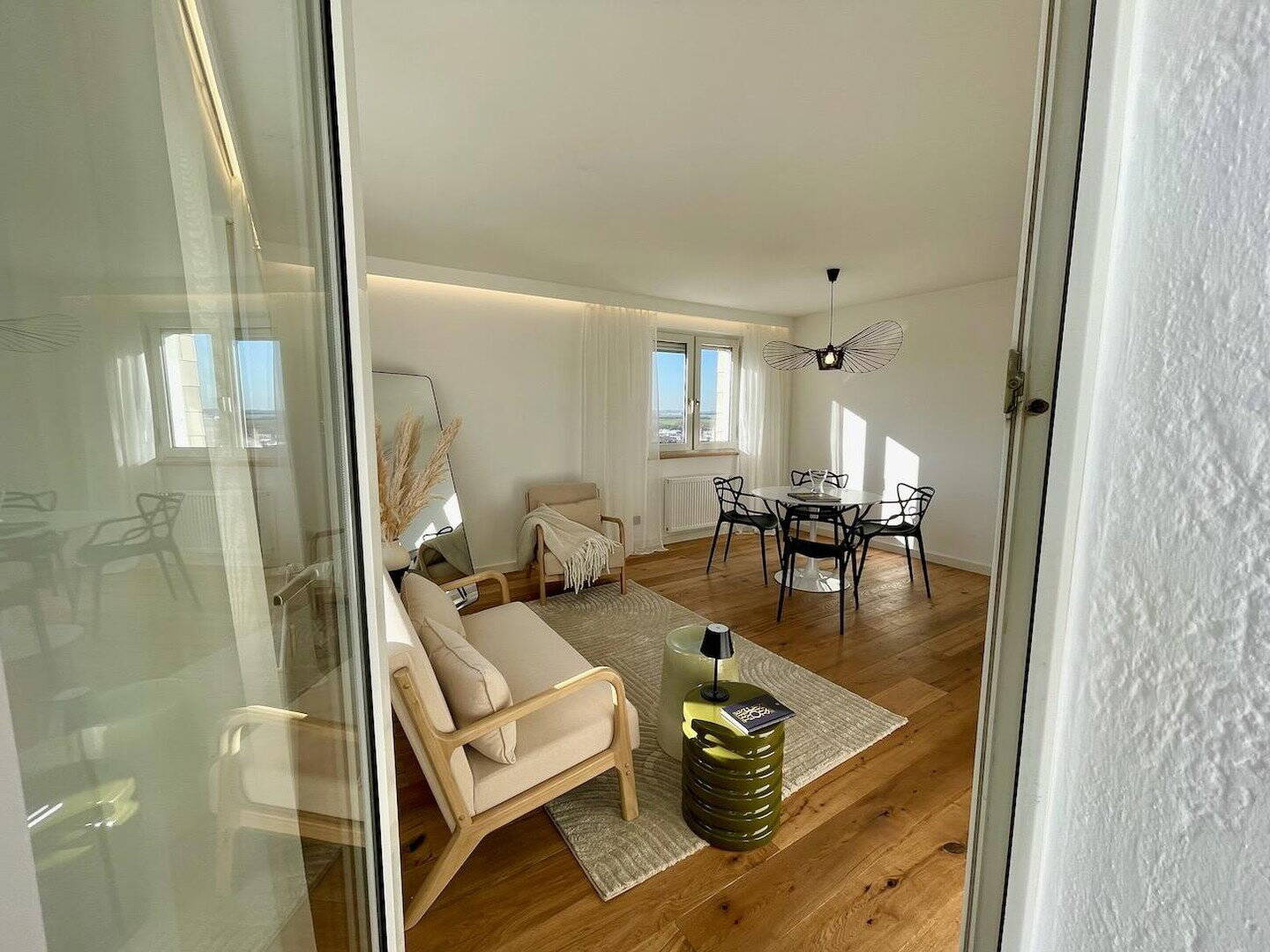 PROVISIONSFREI: Sanierter Wohntraum mit 9. OG Fernblick & Balkon - Einziehen & Wohlfühlen – Stuttgart – Vorschaubild 5