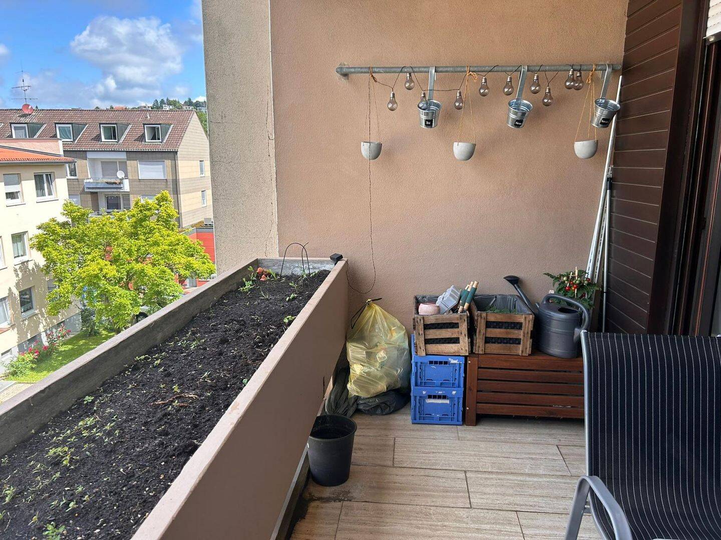 Helle 3,5-Zimmer-Wohnung mit Balkon, Einbauküche, Hobbyraum und Garage in Würzburg-Heidingsfeld – Würzburg – Vorschaubild 4