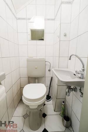 Raumwunder in ruhiger Lage: Gepflegtes Reihenmittelhaus mit Garten und Vollkeller – 28237 Bremen – Vorschaubild 5