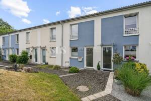 Neuwertiges Reihenhaus in WEG-Anlage mit Garten in Korschenbroich – 41352 Korschenbroich – Vorschaubild 1