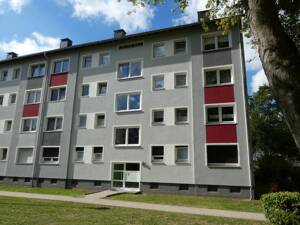 Modernisierte 3-Zi.-Whg. mit Balkon in angrenzender Nähe zu E-Haarzopf! – 45149 Essen – Vorschaubild 2