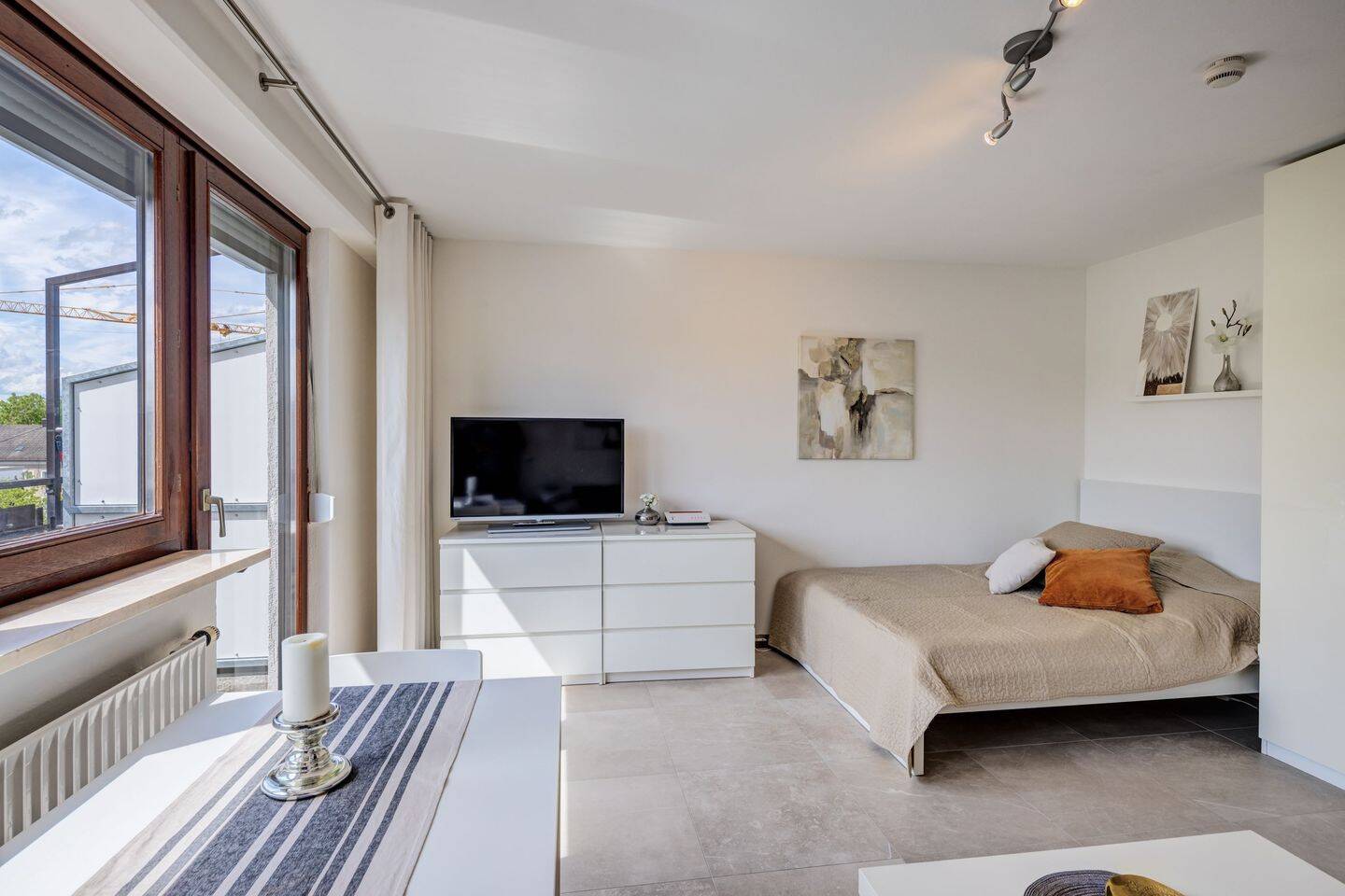 Milbertshofen: Sonniges 1-Zimmer-Apartment zentral dennoch ruhig – München – Vorschaubild 4