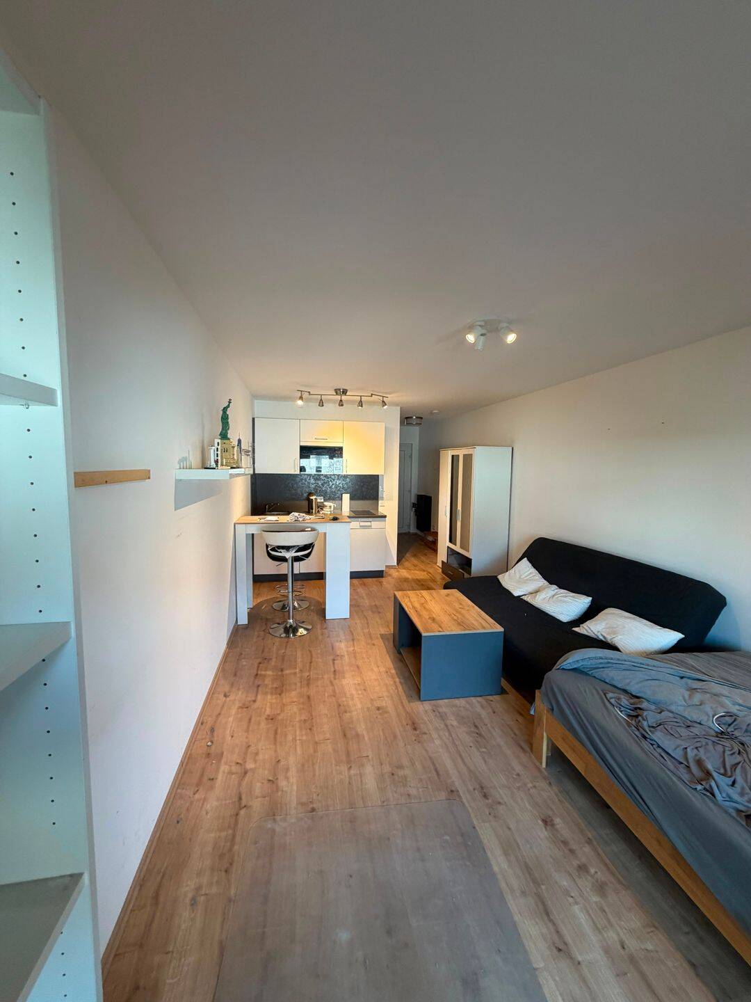 Erlangen Süd 1-Zimmer-Wohnung - nur für Studierende oder Auszubildende – Erlangen – Vorschaubild 2