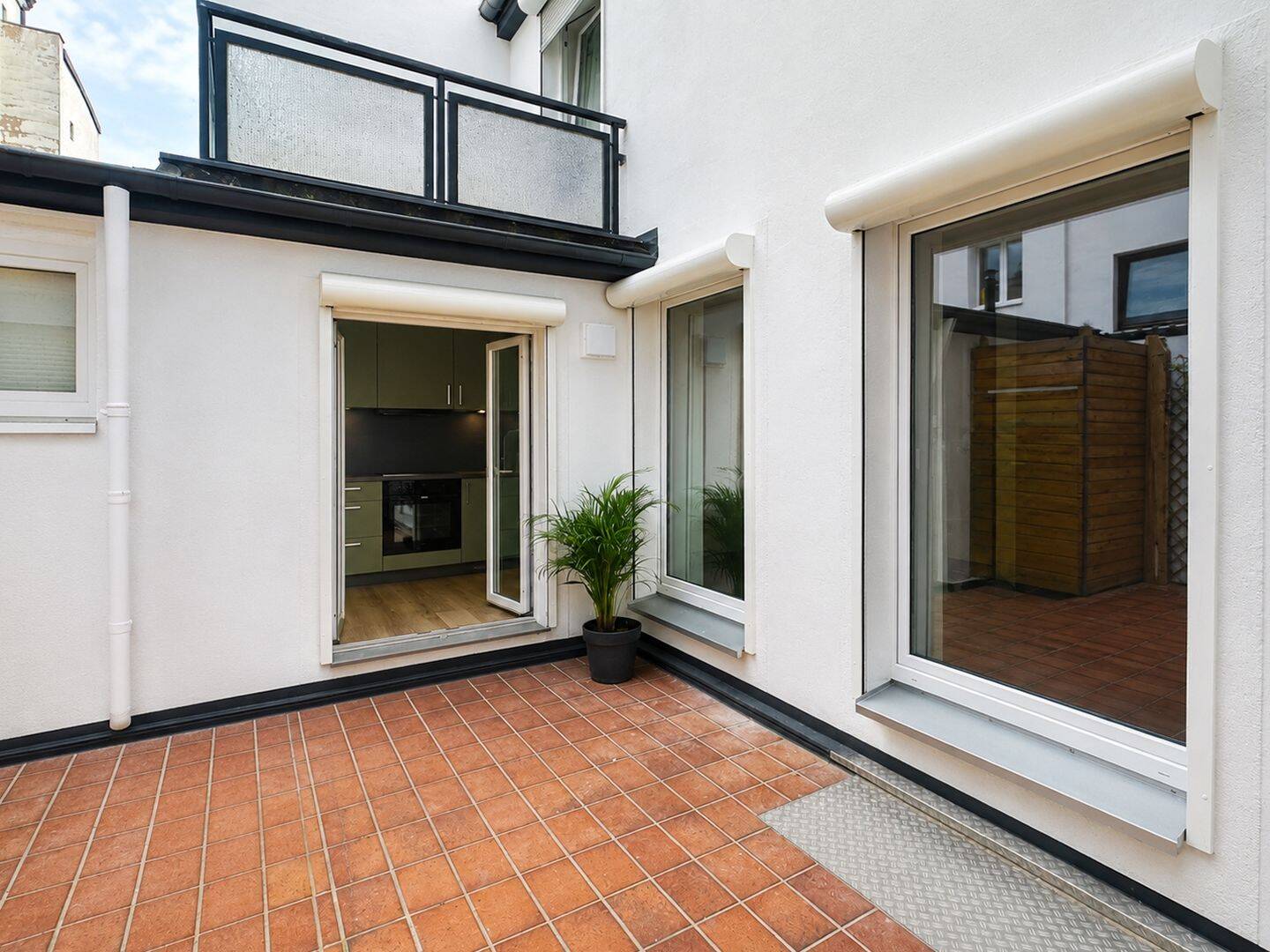 Erstbezug nach Sanierung mit Einbauküche und Terrasse - zentrale Lage in Derendorf – Düsseldorf – Vorschaubild 5