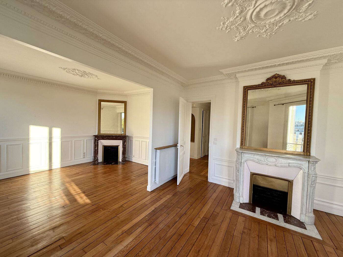 Appartement 4 pièces 81 m² · à Paris 19ème Arrondissement · 80,5 m² · 2 400 €/mois