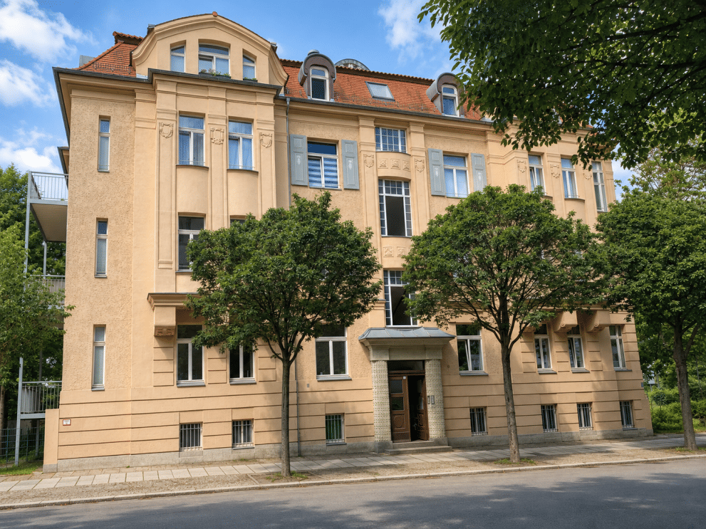 Wohnen am Clara-Zetkin-Park - Stilvolle Denkmalwohnung mit großem Balkon in begehrter Bestlage