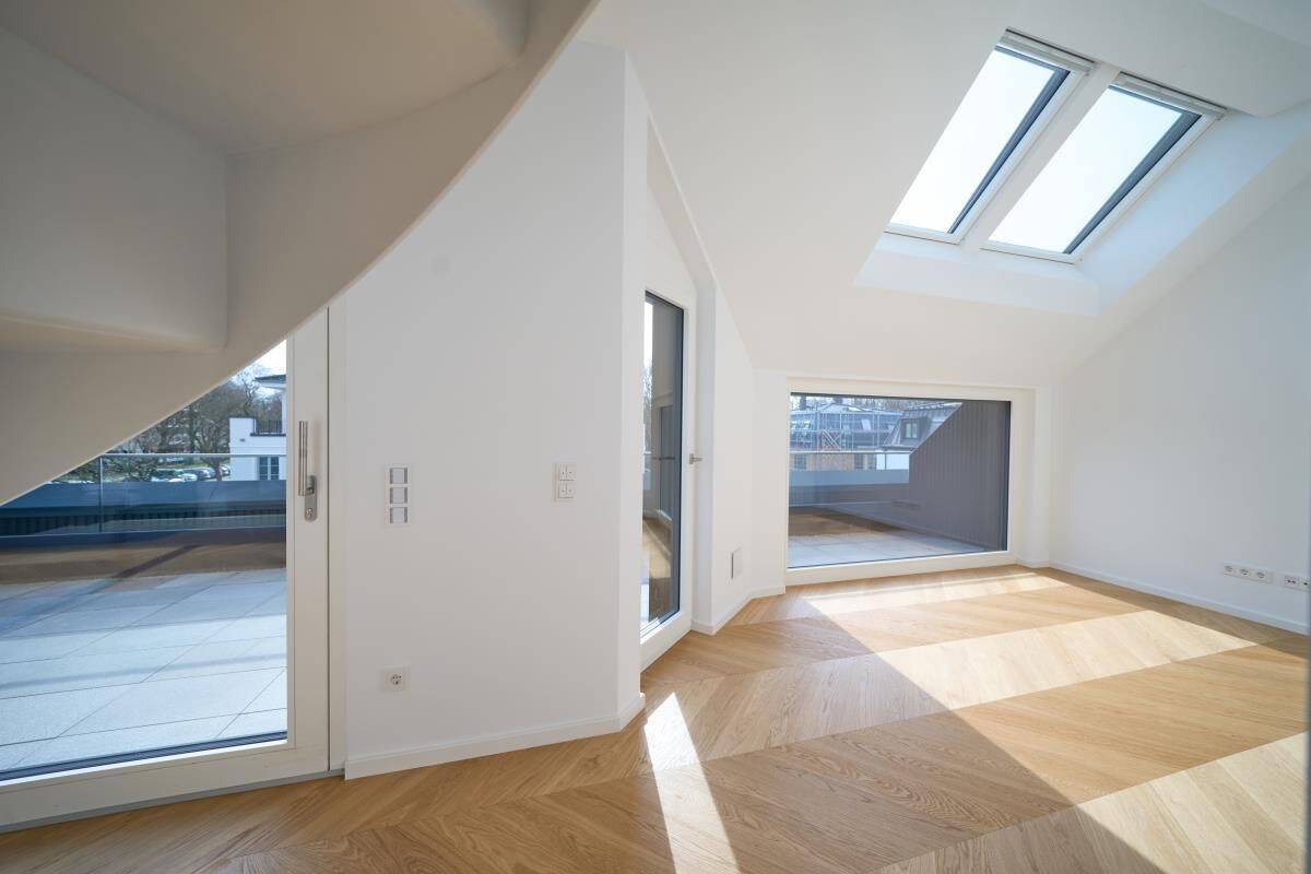 FORMHAUS | Exklusive Neubau-Maisonettewohnung mit Dachterrassen ggü. des Englischen Gartens. – München – Vorschaubild 9