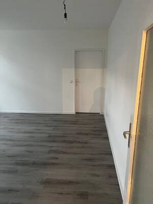 Wahmstraße 2 Zimmerwohnung--sehr ruhige Lage--großes Voll-Bad--Gartennutzung – 23552 Lübeck – Vorschaubild 8