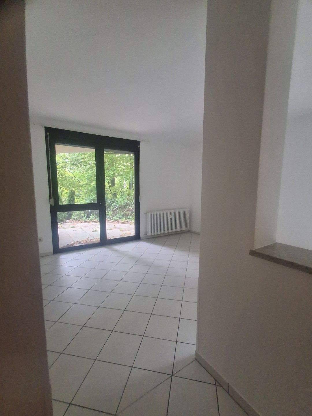 === 2ZKB Apartment mit Terrasse - ideal für Studenten! === – Saarbrücken – Vorschaubild 3