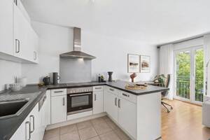 Urban. Modern. Stilvoll. City-Apartment mit Südbalkon in Premium-Lage Schwabing-West – 80796 München – Vorschaubild 8