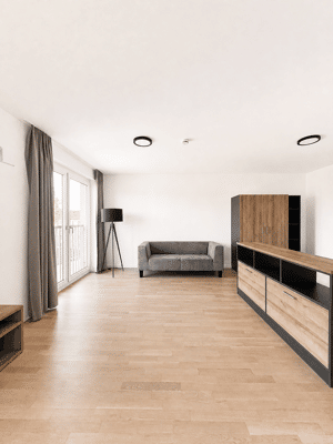 Großzügig möbliertes 2-Zimmer-Apartment in Potsdam - Einheit im 1. Obergeschoss