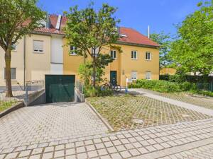 4-Zimmer-Wohnung mit attraktiver Raumaufteilung in kleiner Wohnanlage nahe dem Klinikum Ingolstadt! – 85049 Ingolstadt – Vorschaubild 3