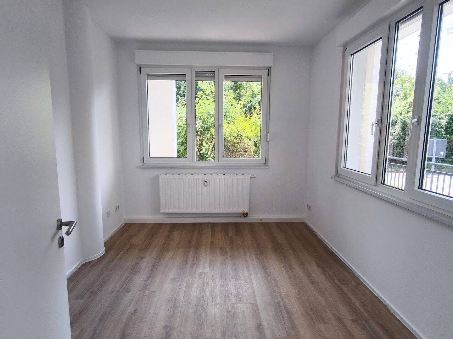 **Großzügige Fläche mit Garten, Ankleideraum, Speisekammer und Wohlfühlbad in idyllischer Wohnlage** – Leipzig – Vorschaubild 8