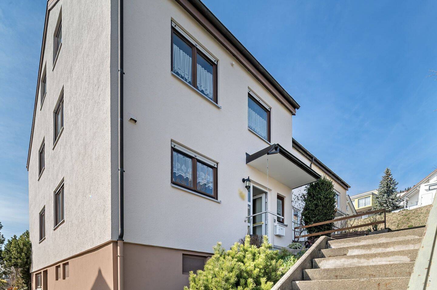 Reihenendhaus mit viel Charme & Platz für die ganze Familie – Albstadt – Vorschaubild 6