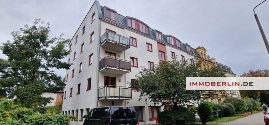 IMMOBERLIN.DE - Wohlfühllage in Wassernähe! Helle Wohnung mit Tiefgaragenstellplatz – Berlin – Vorschaubild 2