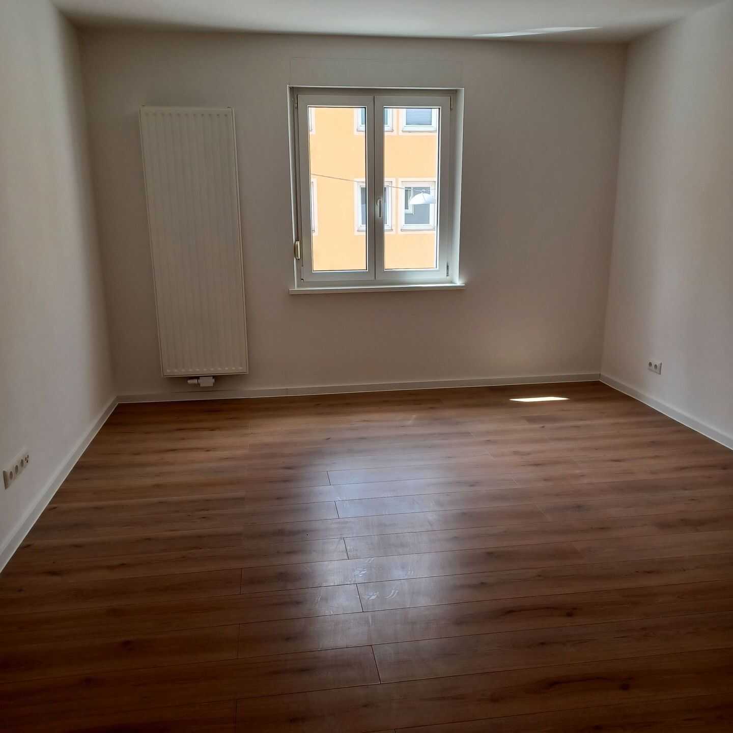 Großzügige, renovierte 2-Zimmer-Wohnung in zentraler Lage – Nürnberg – Vorschaubild 4