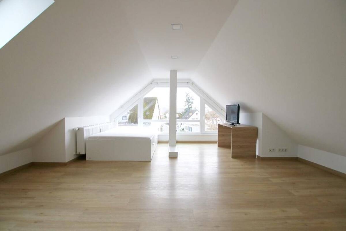 *Trier-Tarforst* lichtdurchflutetes Apartment mit Loftcharakter! – 54296 Trier – Bild 1 von 6
