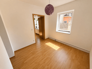 Hochwertig modernisierte und barrierearme 4-Zimmer-Eigentumswohnung mit Stellplatz in Erfurt-Hochheim – 99094 Erfurt – Vorschaubild 8