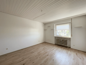 Sofort verfügbar: Helle 3,5-Zimmer-Wohnung mit Balkon in Ingolstadt. Ideal für Ihr neues Zuhause! – 85055 Ingolstadt – Vorschaubild 4