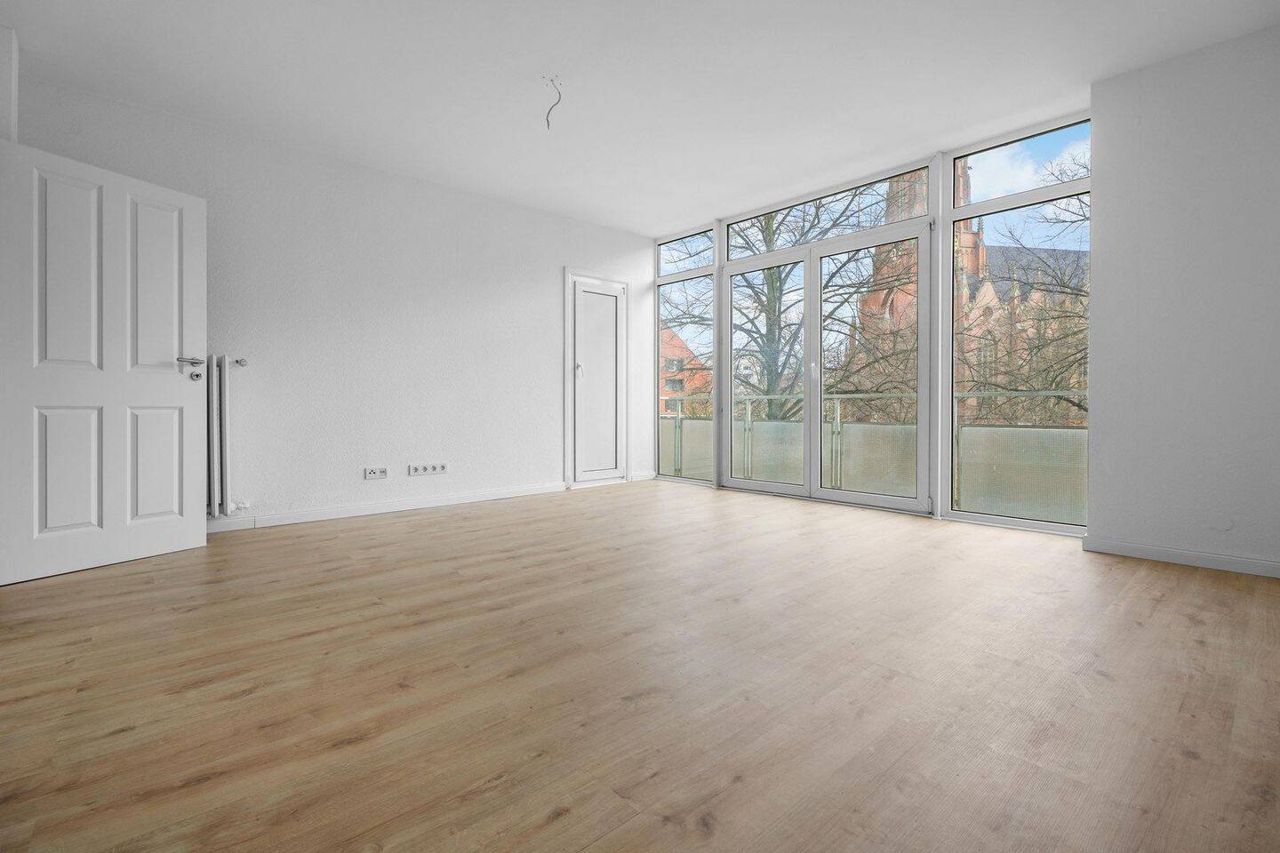 Sanierte 1-Zimmer-Wohnung mit neuer Einbauküche