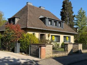 BONN OBERKASSEL freist. Einfam. Haus mit ca. 200 m² Wfl., 841 m² GrSt. Keller, Garage, Baugrundstück – 53227 Bonn – Vorschaubild 2