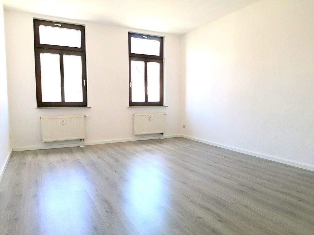 !! 3-Zimmer-Wohnung mit neuem Laminat in Chemnitz / Gablenz !! – Chemnitz – Bild 1 von 9
