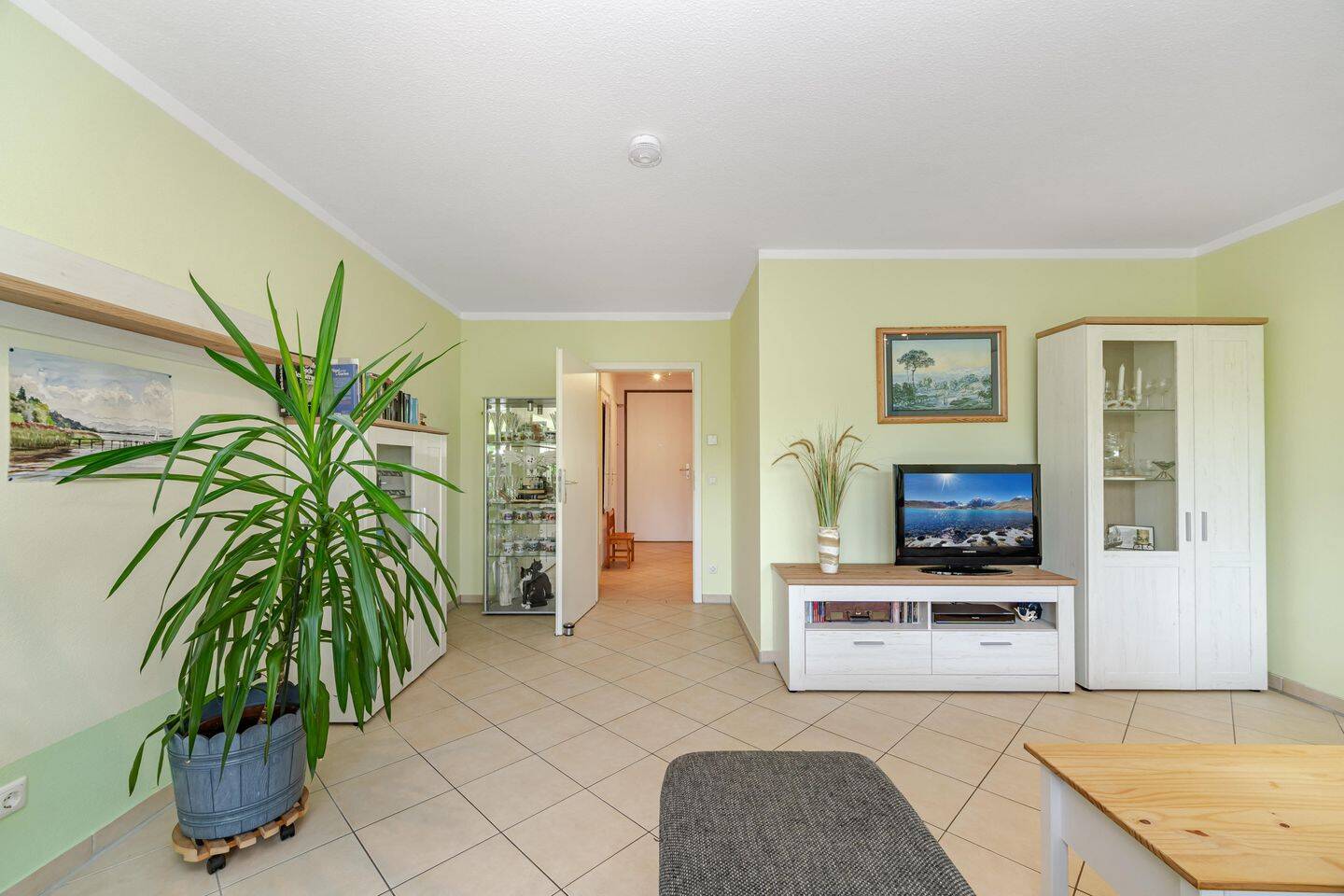 Barrierefreie Erdgeschosswohnung mit zwei Gartenbereichen & Tiefgaragenstellplatz in Milbertshofen – München – Vorschaubild 6