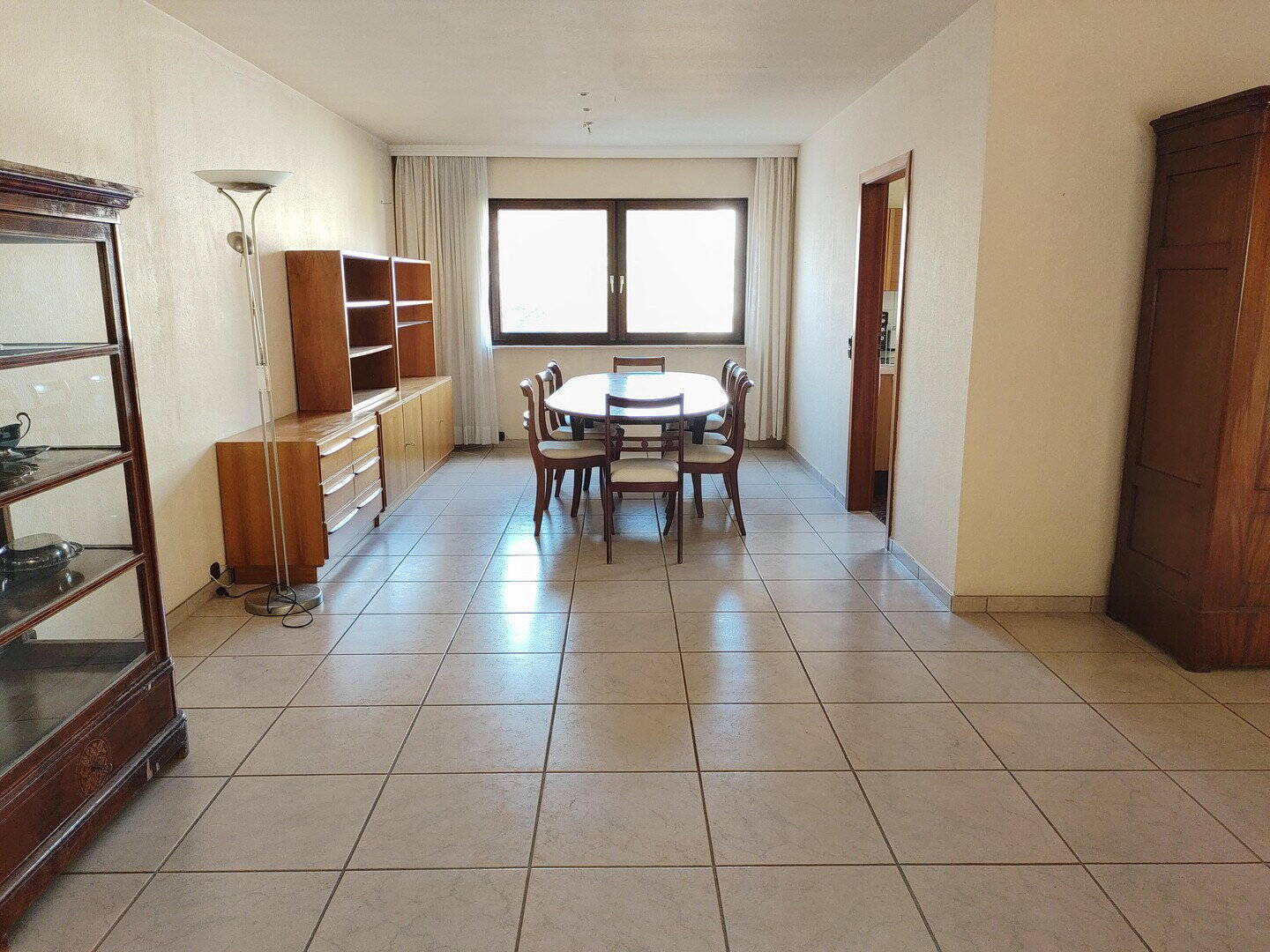 Reihenmittelhaus mit 222m² in Muffendorf, Einliegerwohnung und sonnigem Atriumgarten – Bonn – Vorschaubild 4