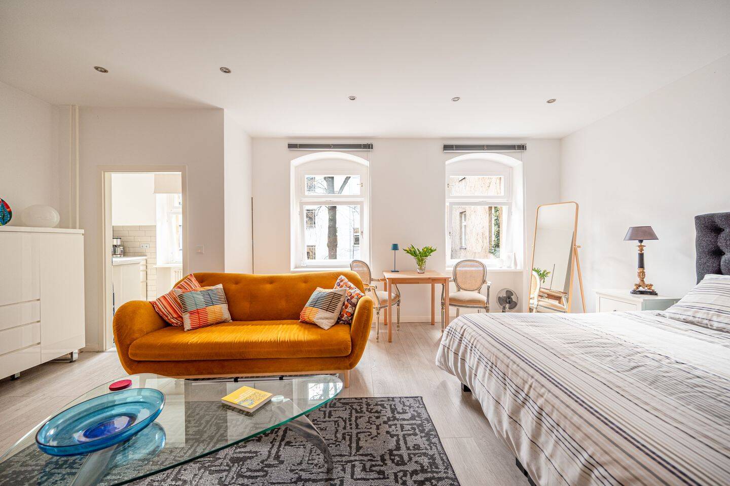 ?? Im Herzen des Akazienkiez - luxuriös möbliertes & saniertes Altbau-Studio in begehrter Kiezlage – Berlin – Vorschaubild 2