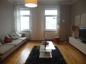 Sanierte, modern möblierte Kapitalanlage in Frankfurt-Rödelheim - attraktiv vermietet! – 60489 Frankfurt am Main – Vorschaubild 2