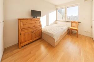 Haus im Haus: Attraktive 3-Zimmer Terrassenwohnung mit Garage, Stellplatz und großer Terrasse – 70195 Stuttgart – Vorschaubild 8